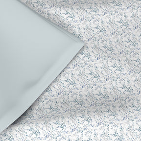 Hermosa Exotic Bouquet Foliage Blue Quilt