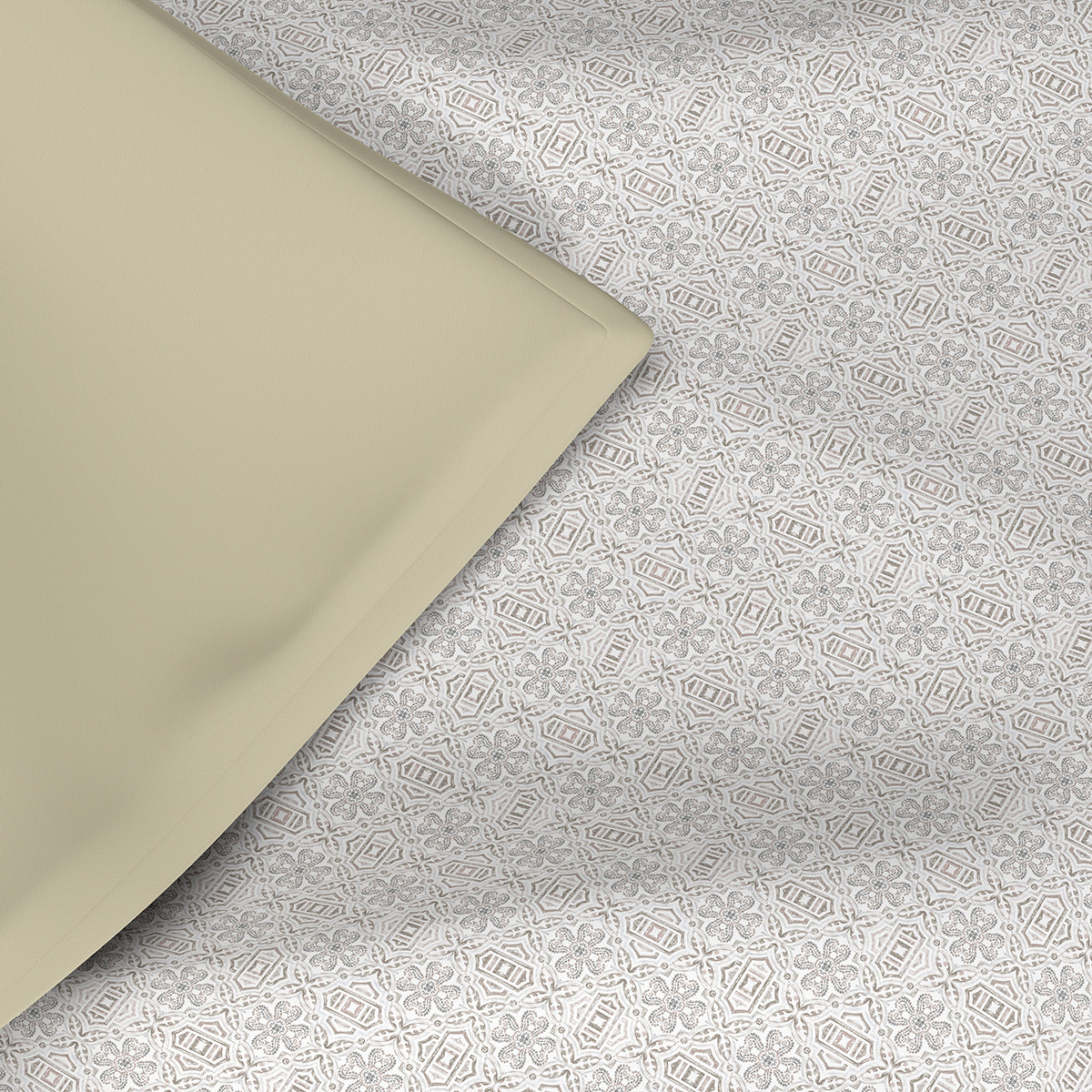 Hermosa Exotic Bouquet Kallie Neutral Quilt