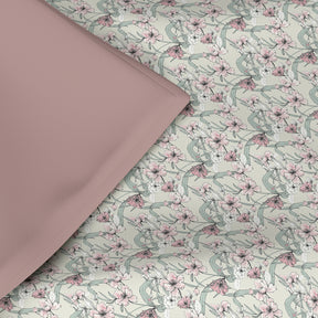 Backyard Patio Valencia Summer AC Quilt/Quilted Bed Cover/Comforter Red