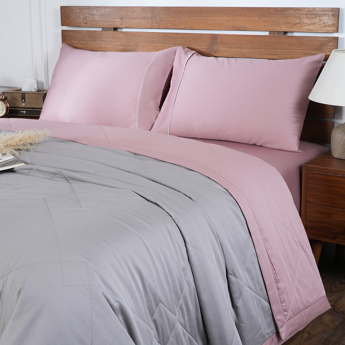 Selwyn Reversible Summer AC Quilt/Quilted Bed Cover/Comforter Misty Rose/Flint Grey Quilt