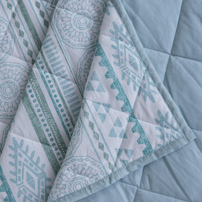 Hermosa Sensory Bloom Allegra Quilt Blue