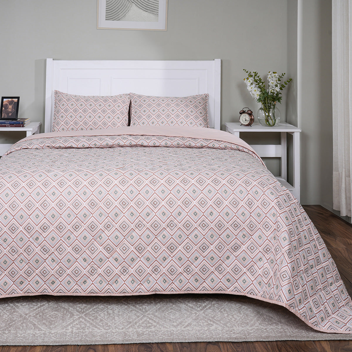 Hermosa Sensory Bloom Jude Quilt Peach