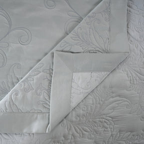 Classical Ornate Twirls & Swirls Quilt/Quilted Bed Cover Blue