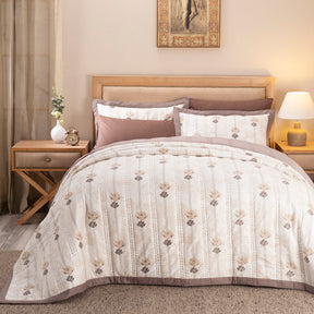 Nouveau Tradition Water Lily Neutral Quilt