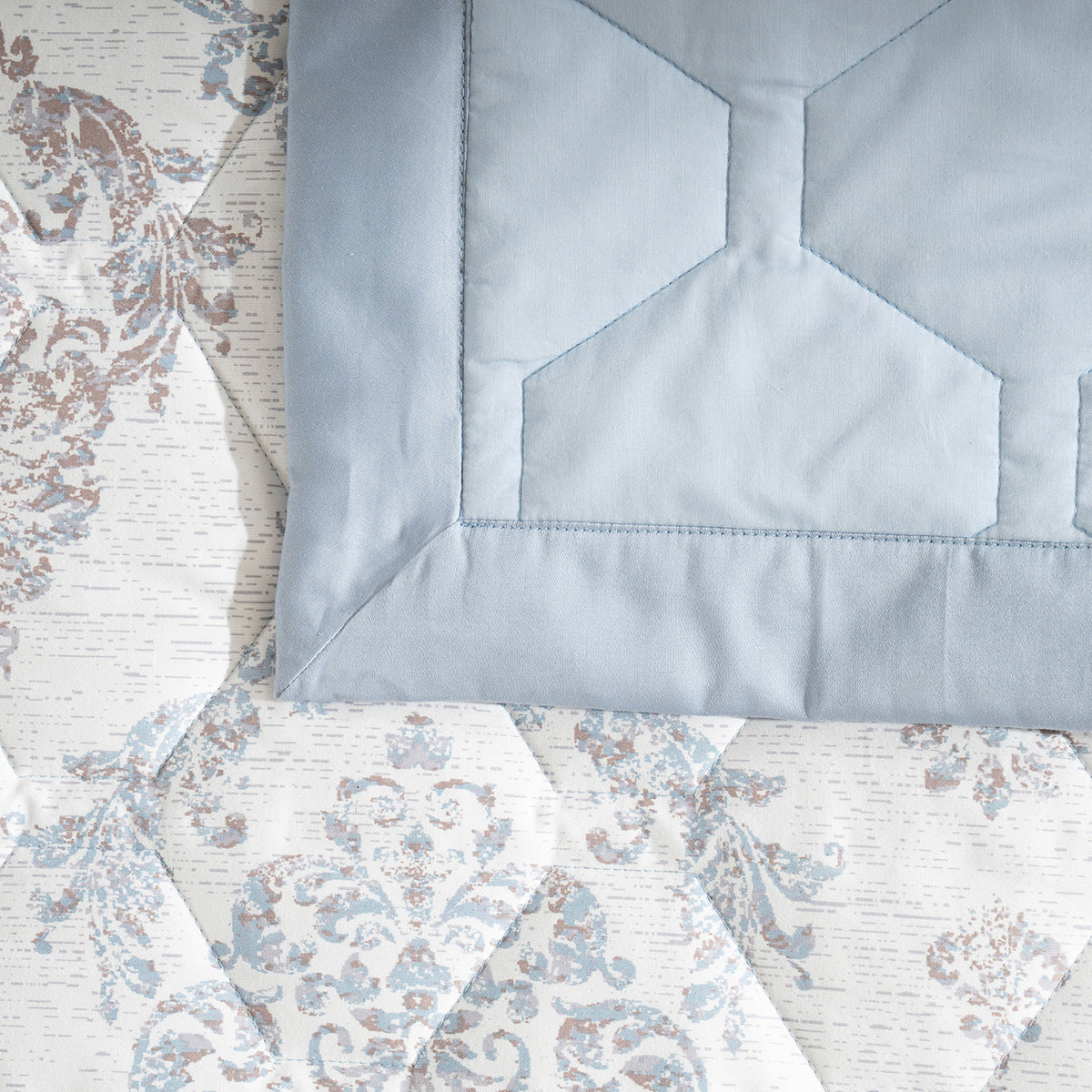 PBS Timeless Ornare Quilt/Quilted Bed Cover Dusty Blue
