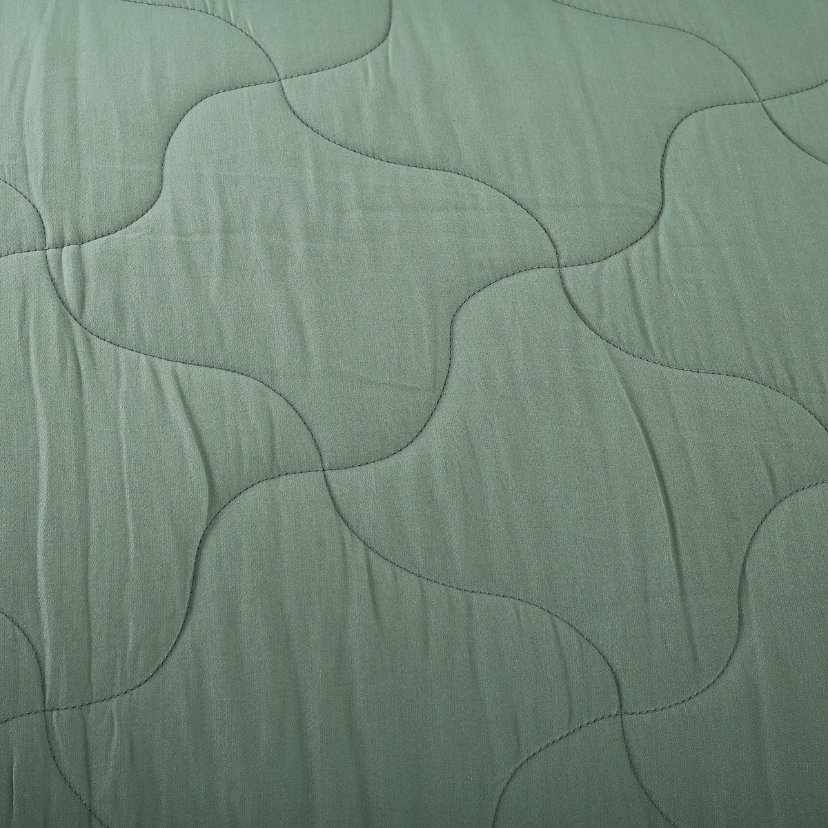 Vincent Reversible Basil/Mosiac Blue Quilt/Quilted Bed Cover