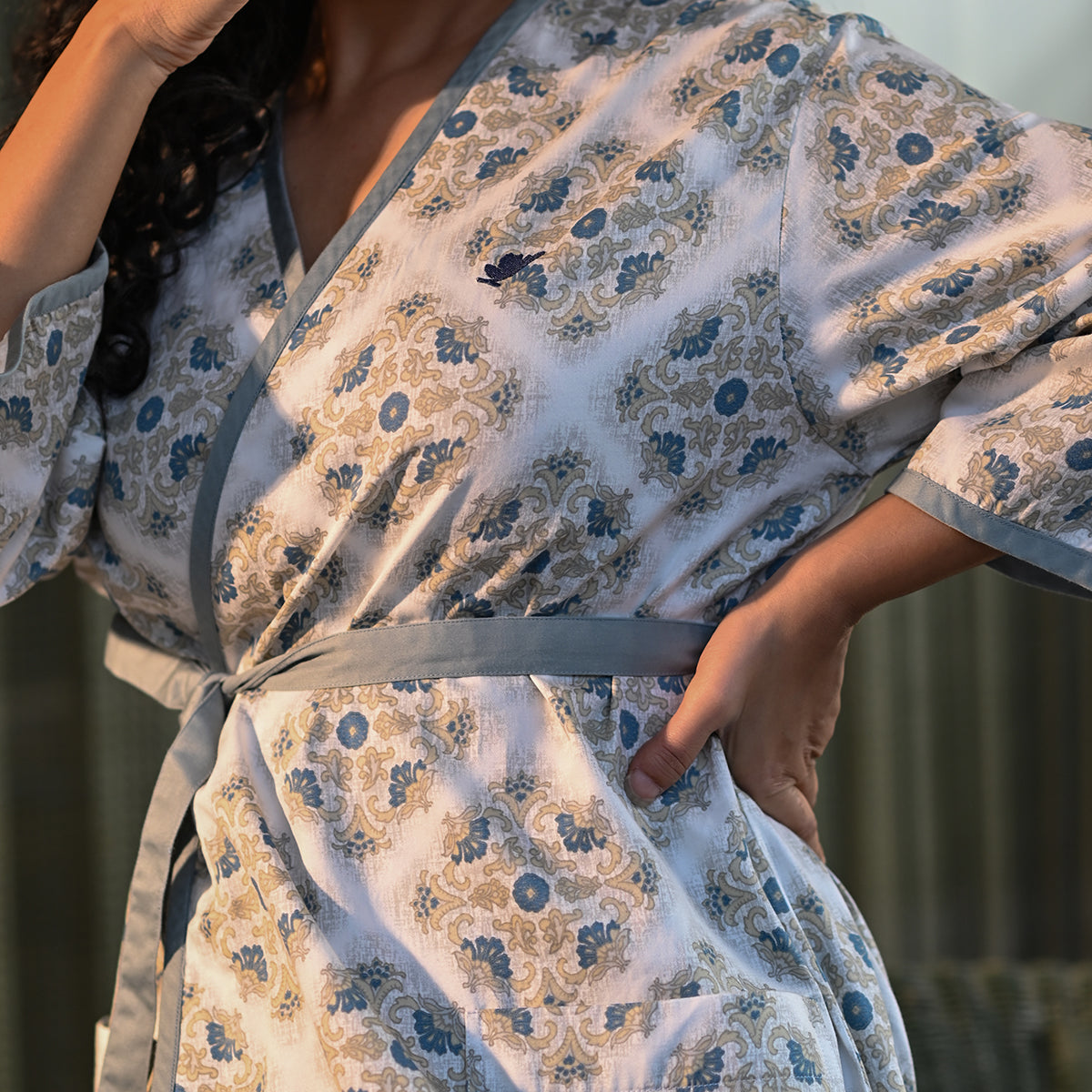 Luxe Boutique Finest Retro Printed 1Pc Ankle Length Robe/ Gown / Bath Robe In Box Packaing