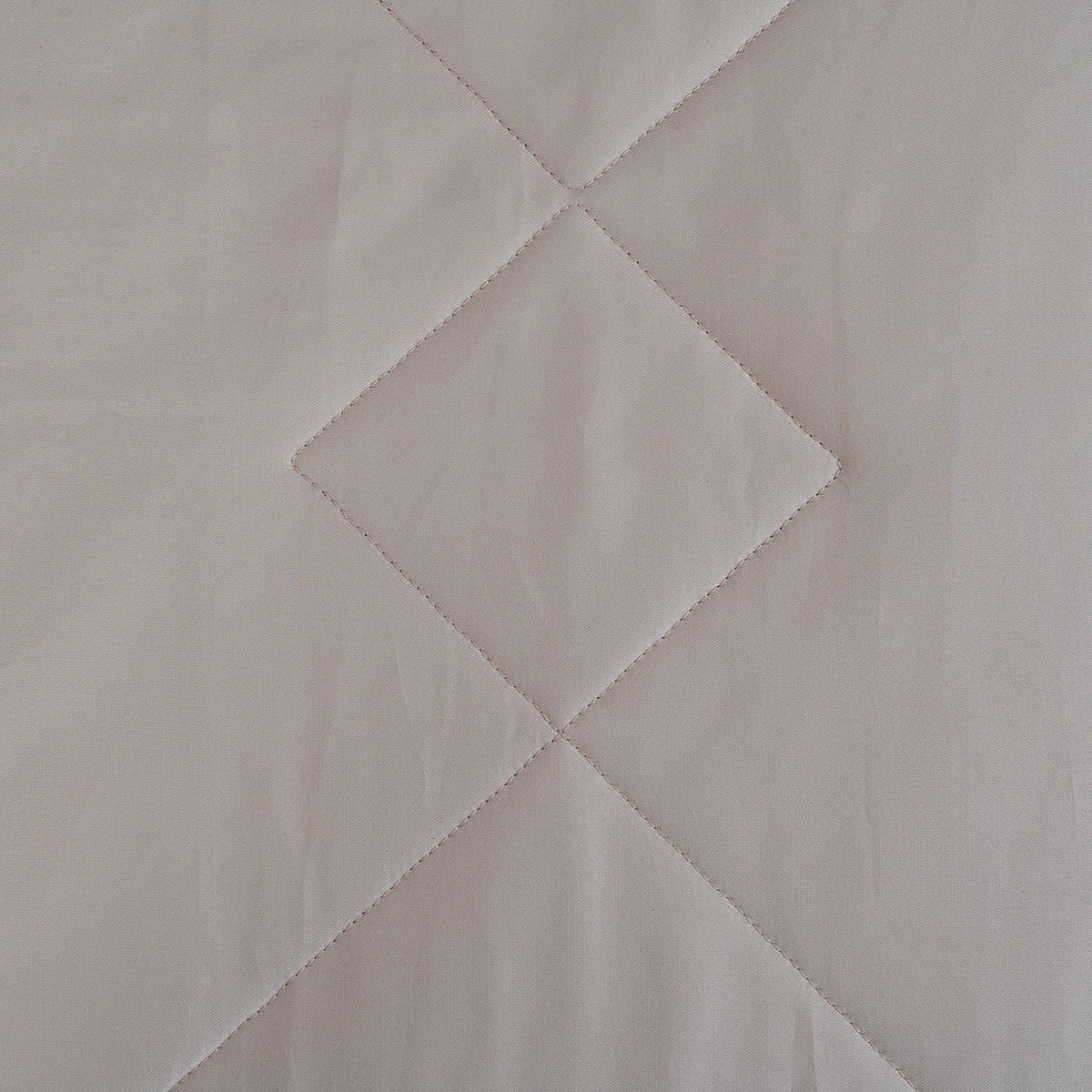 Selwyn Reversible Summer AC Quilt/Quilted Bed Cover/Comforter Plein Air/Sandshell Quilt