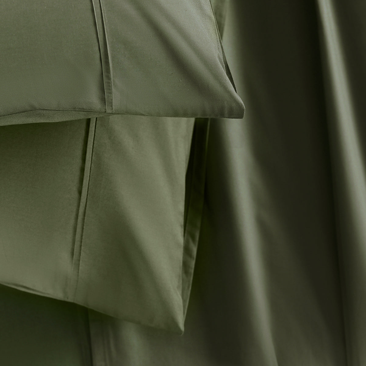 Slumber Plain Easy Care Percale 100% Cotton Green Crisp Bed Sheet with Pillow Case