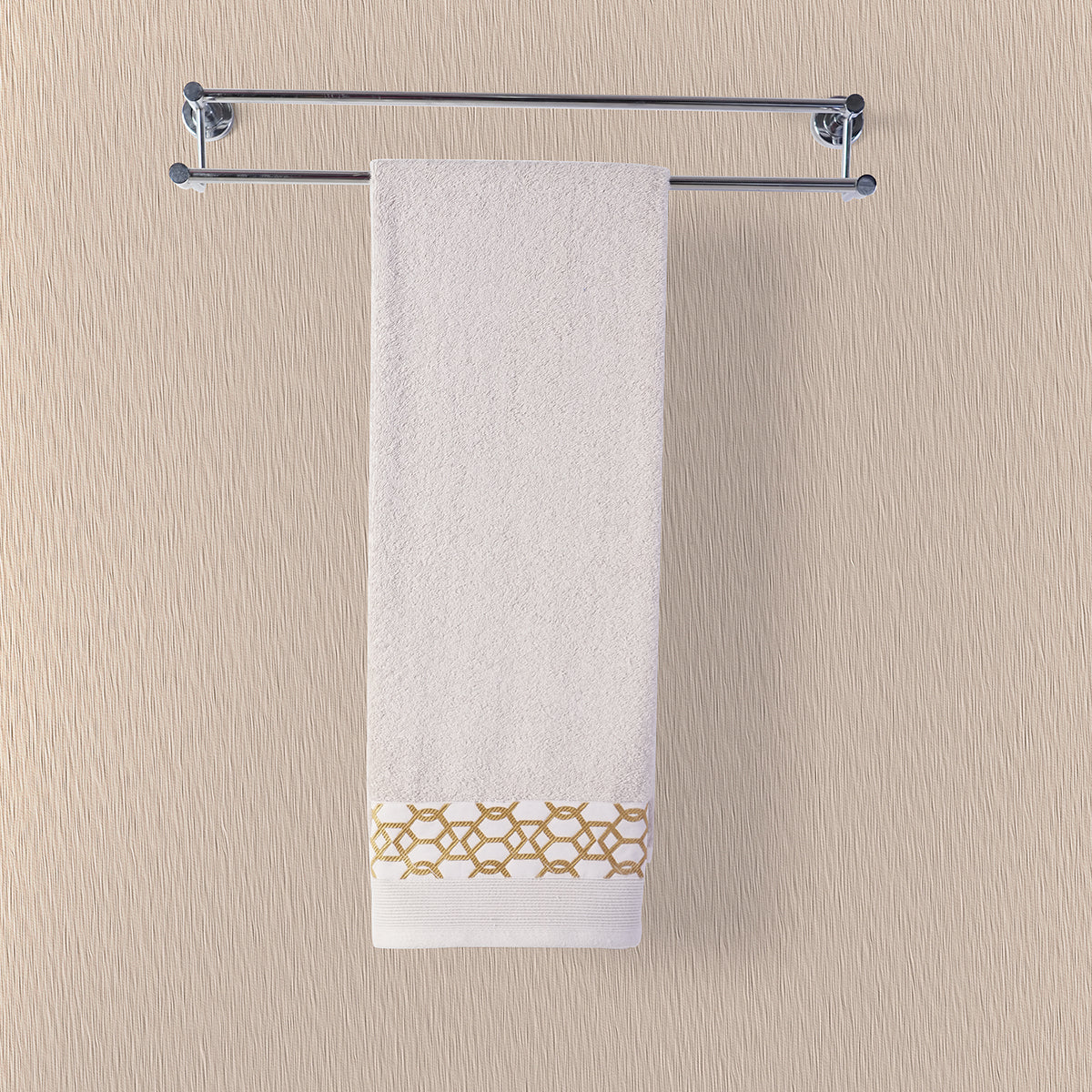 Utopian Regan Terrain 550 GSM Anti-Bacterial, Anti-Fungal And Odour Resistant Towel