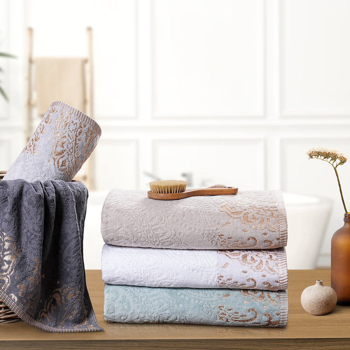 Vintage Monarch Beige Large/Beach Towel