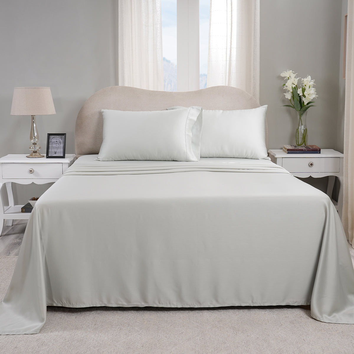 Vintage Noemi Solid 100% Tencel™ Green Bed Sheet With Pillow Case