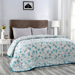Farmhouse Light Weight Extreme Winter Quilt Blue