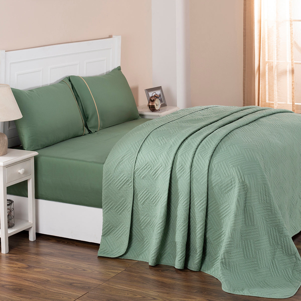 Eliott Summer AC Quilt/Quilted Bed Cover/Comforter Basil