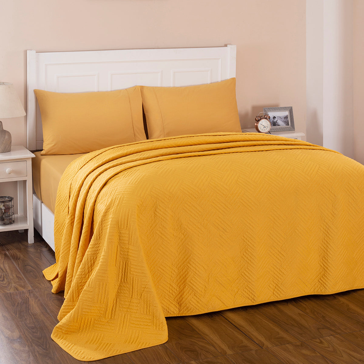 Eliott Summer AC Quilt/Quilted Bed Cover/Comforter Mustard