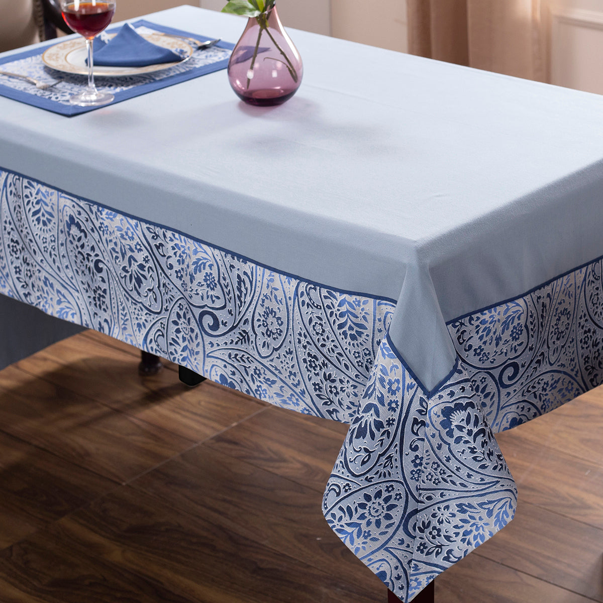 Hues Folklore Transition Ombre Bonanza Blue Table Cover