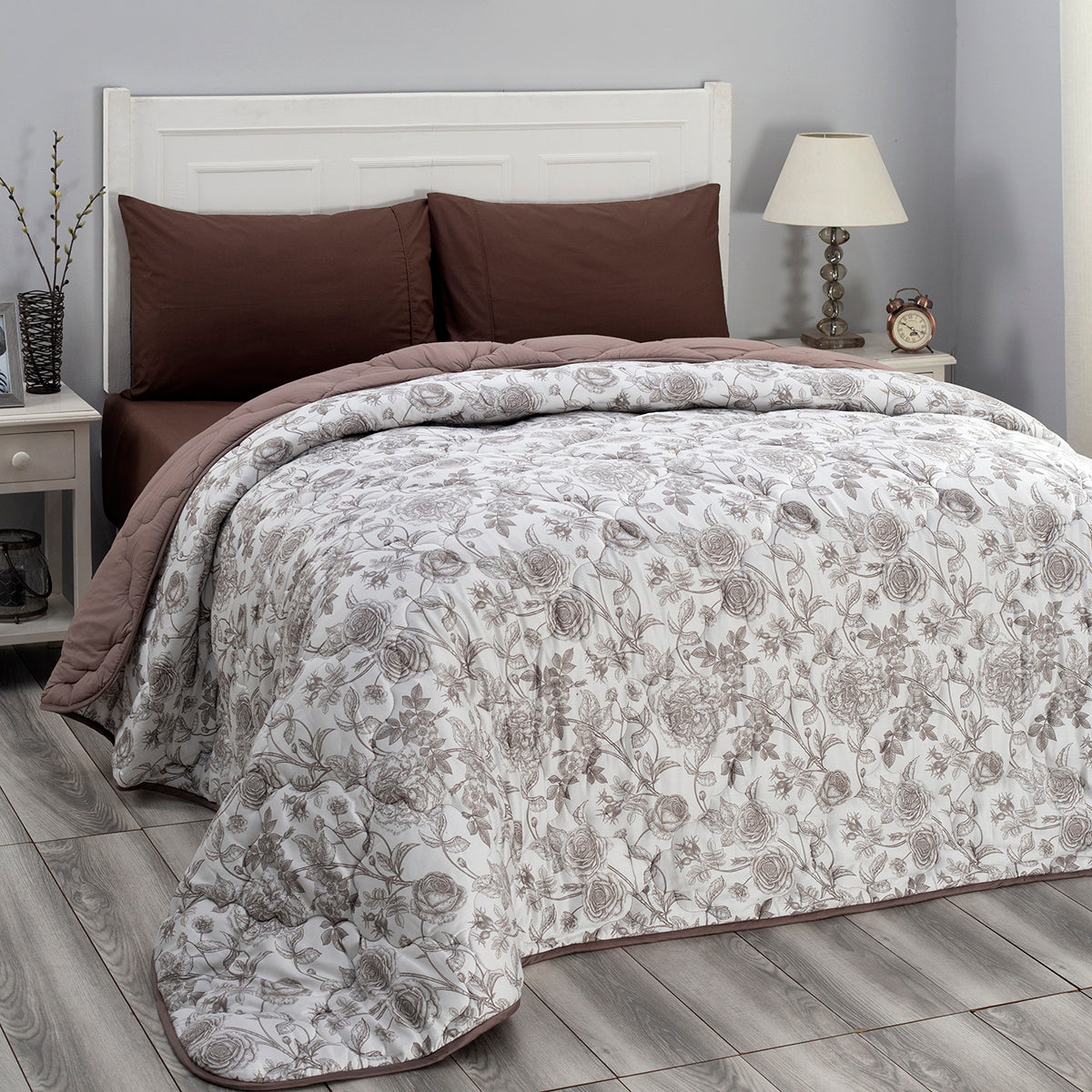 Blossom Couture Emma Winter Quilt/Quilted Bed Cover/Comforter Brown