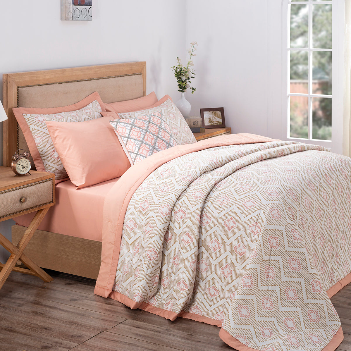 Global Atelier Demon Dash Peach 8PC Quilt/Quilted Bed Cover Set