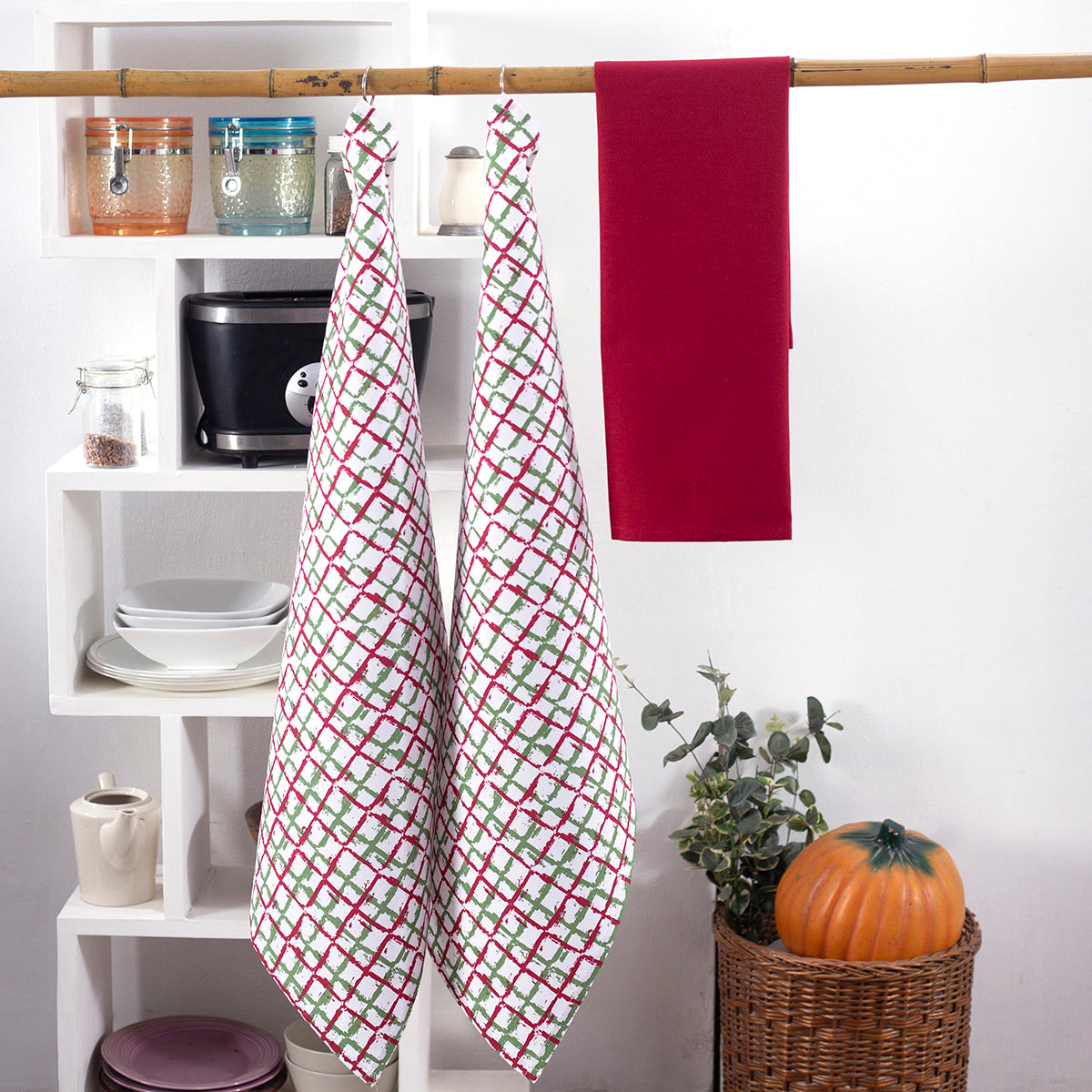Textured Check / Solid Red/Green 3 Pc Kitchen Towel
