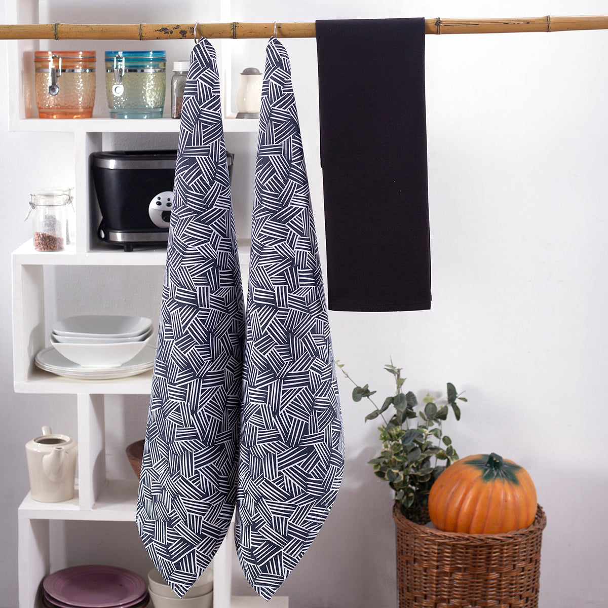 Raw Spikes / Solid Black/Grey 3 Pc Kitchen Towel