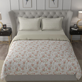 Hermosa Exotic Bouquet Bloomington Red Quilt