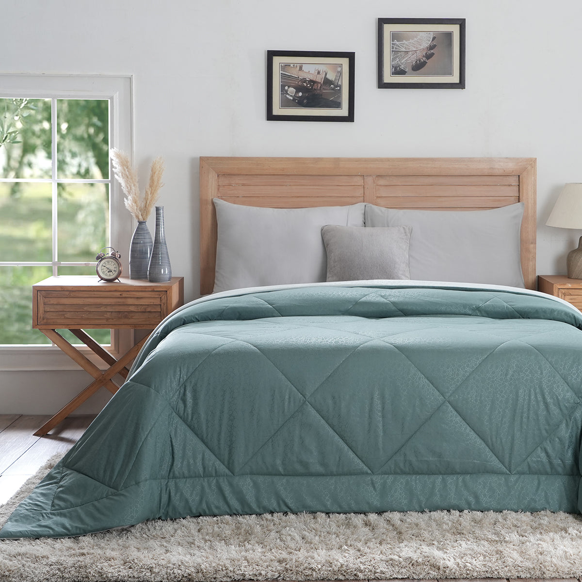 Hermosa Glister Pebble Teal/Mint Quilt