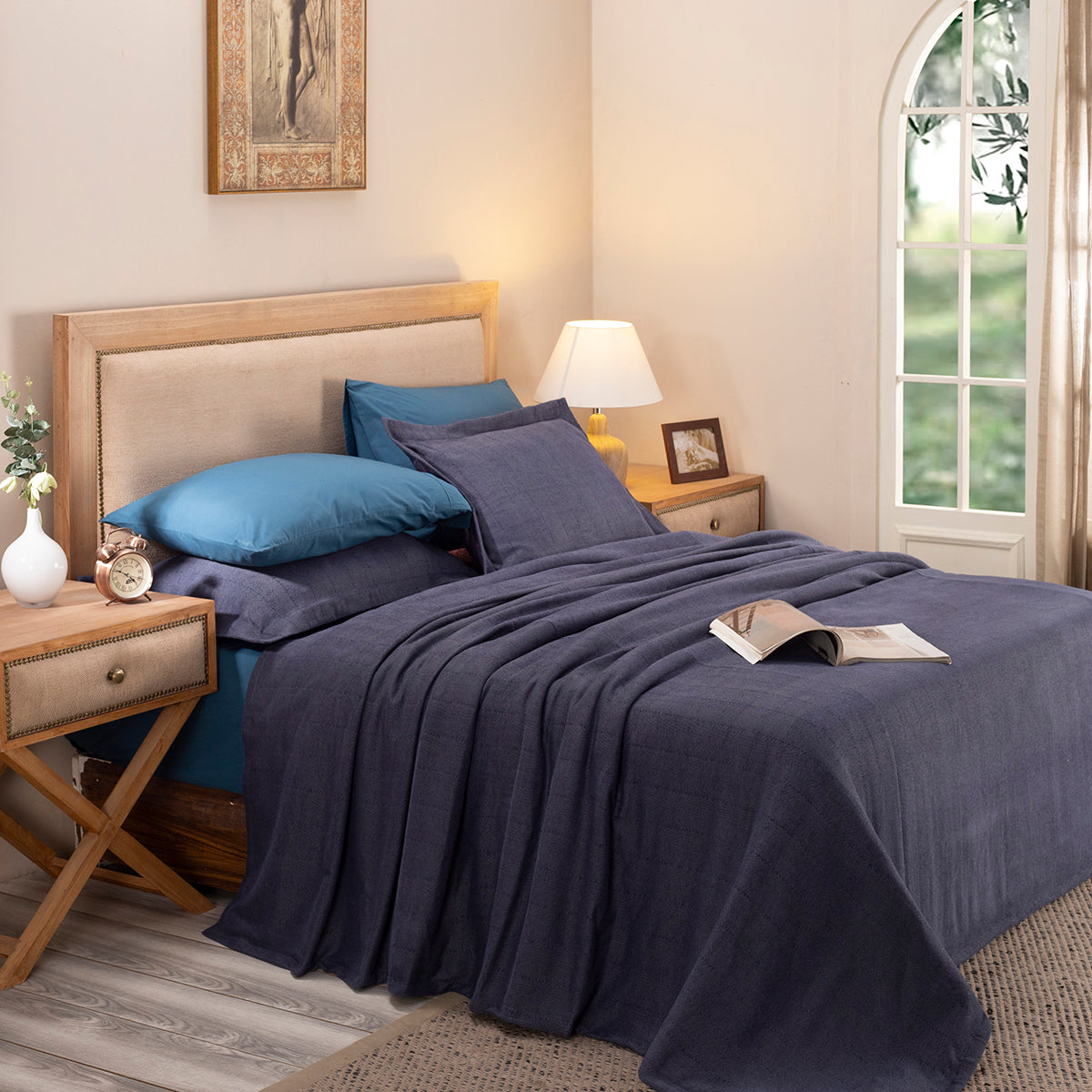 Nouveau Tradition Zigwine Blue Bed Cover