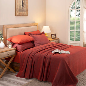 Nouveau Tradition Zigwine Red Bed Cover