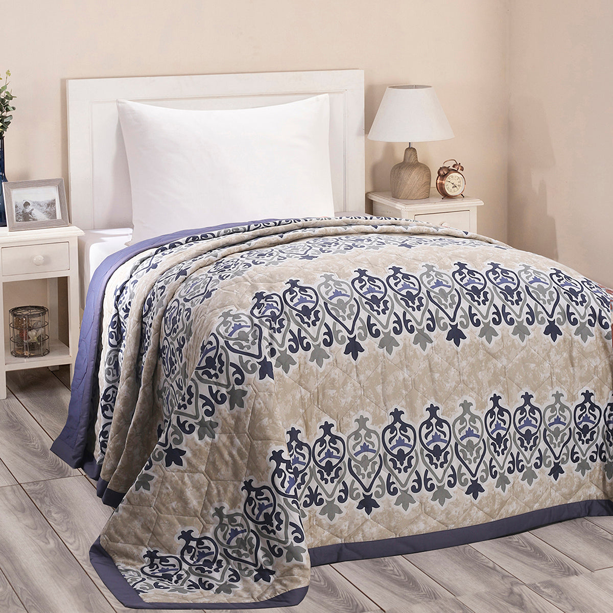 Nouveau Tradition Kaleen Global Summer AC Quilt/Quilted Bed Cover/Comforter Blue