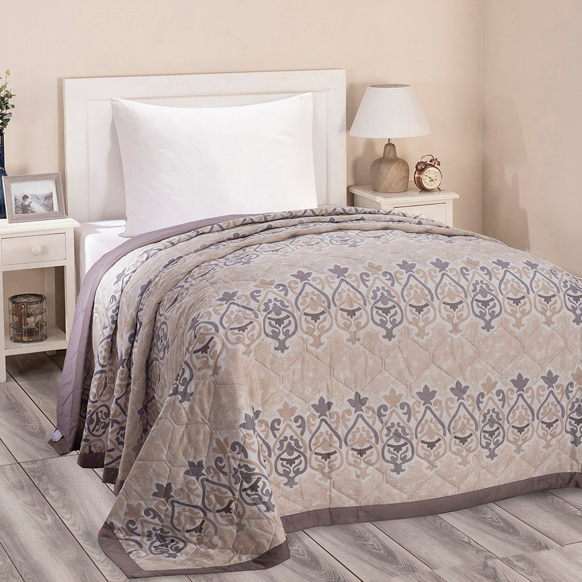 Nouveau Tradition Kaleen Global Summer AC Quilt/Quilted Bed Cover/Comforter Neutral