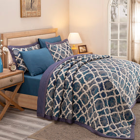 Nouveau Tradition Form Replay Blue Quilt