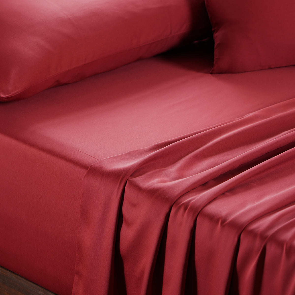 Viola Plain 100% Cotton Sateen Brick Red Bed Sheet