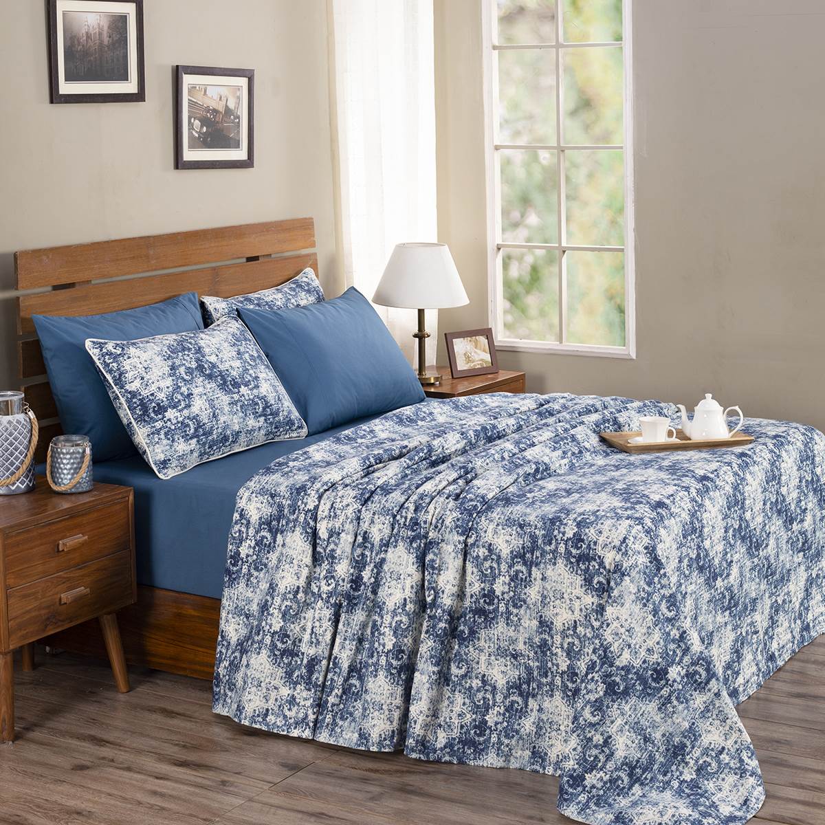 Rustic Clash Hyper Graphic Blue Printed Bed Cover