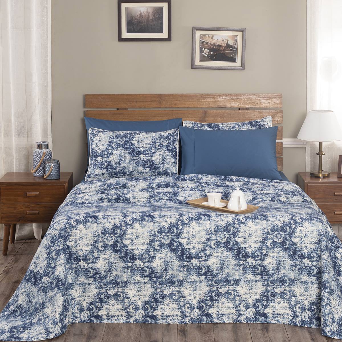 Rustic Clash Hyper Graphic Blue Printed Bed Cover