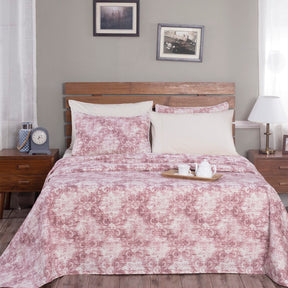 Rustic Clash Hyper Graphic Red Printed Bed Cover