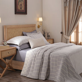 Exotic Heritage Ruler Dot Medium Grey Bed Cover/Blanket Set