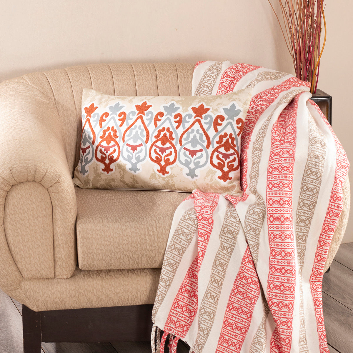 Nouveau Tradition Kaleen Global Red Cushion Cover
