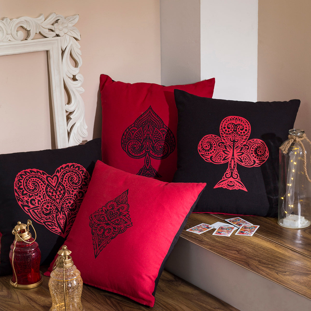 Four Suits Printed 1 Pc Cushion Cover