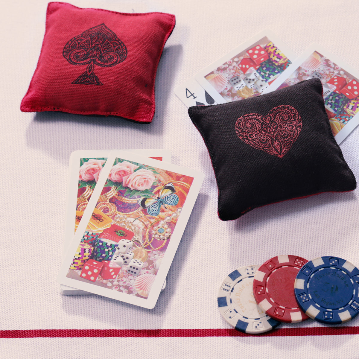 Four Suits Printed 2 Pc Paper Weight