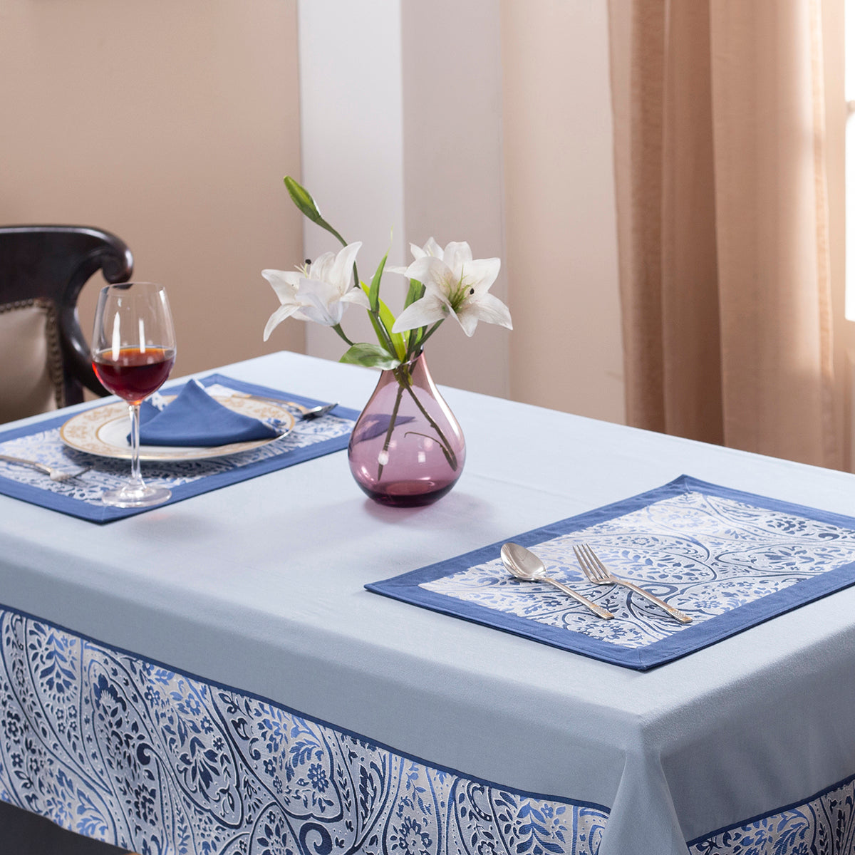 Hues Folklore Transition Ombre Bonanza Blue 6 PC Placemat Set