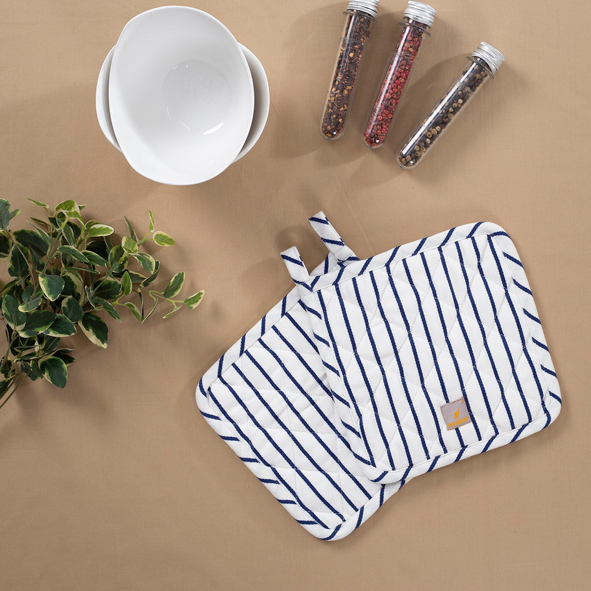 Roux Blue/White 2 Pc Pot Holder