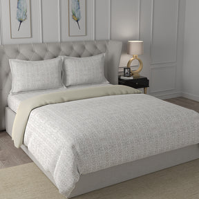 Hermosa Exotic Bouquet Kallie Neutral Quilt