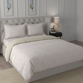 Hermosa Exotic Bouquet Solaris Neutral Quilt