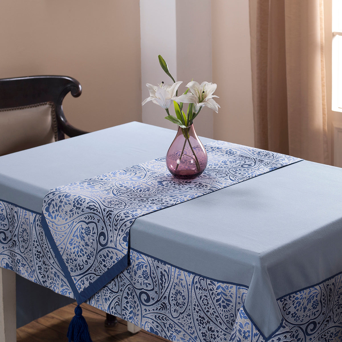 Hues Folklore Transition Ombre Bonanza Blue Runner