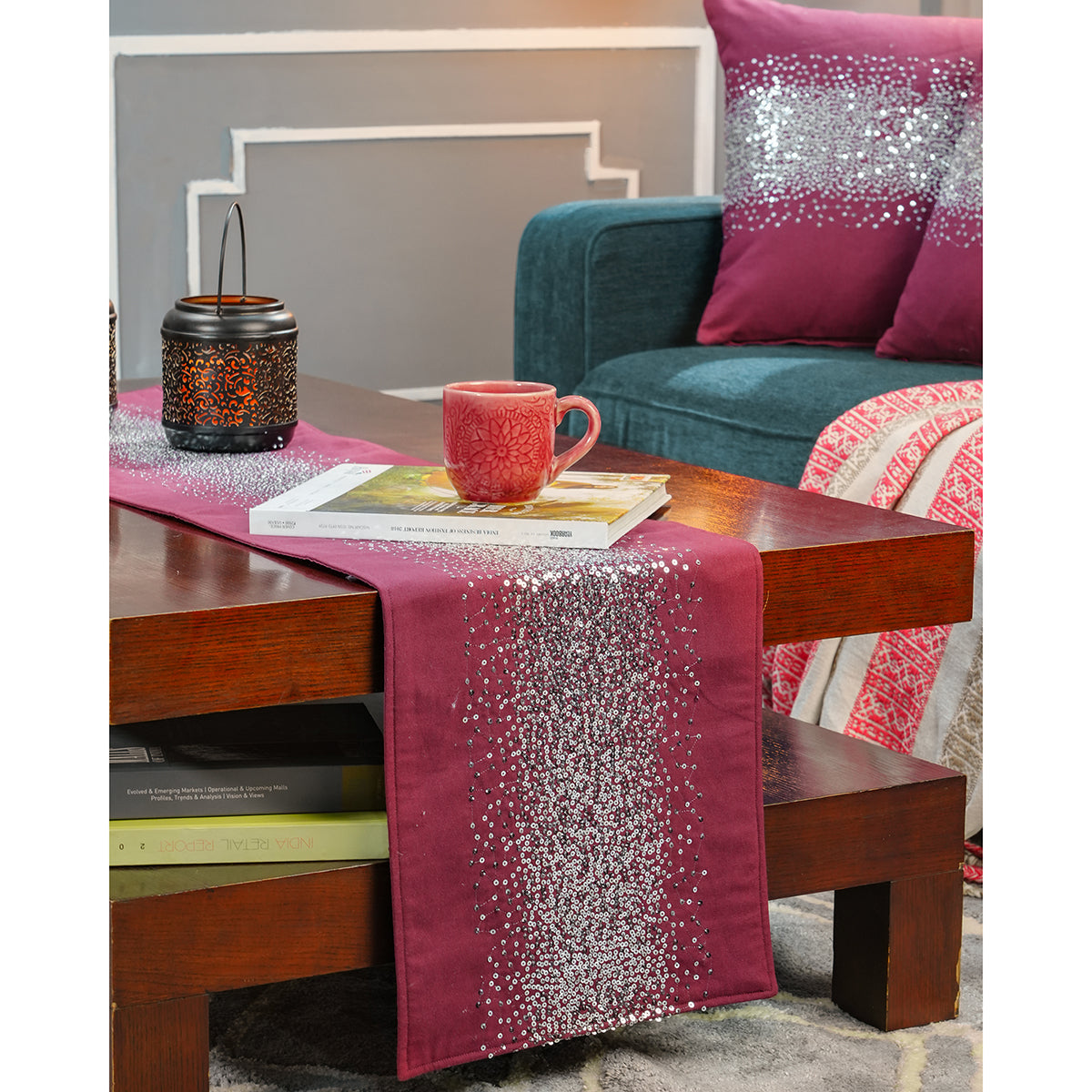 Dazzle Glance Solid Night Wine 1PC Runner With Box Packaging