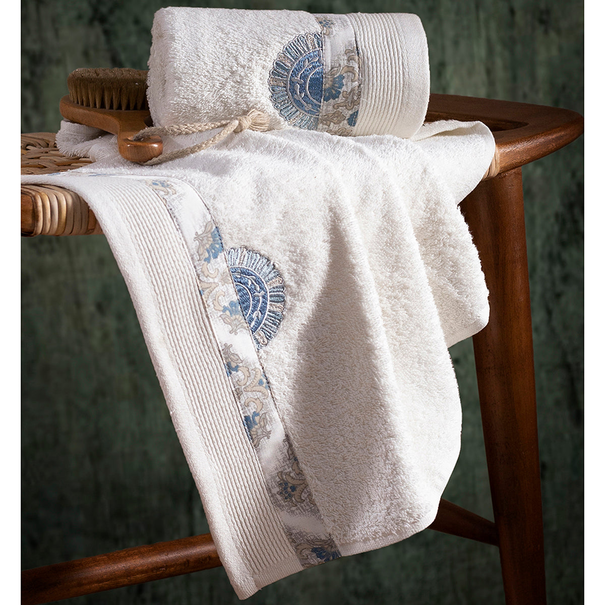 Exotic Heritage Classic Arch Anti-Bacterial, Anti-Fungal and Odour Resistant Towel 40X70 Blue